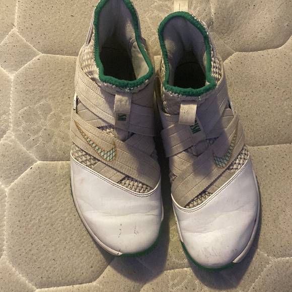 LeBron Soldier 12s Irish - Picture 2 of 4